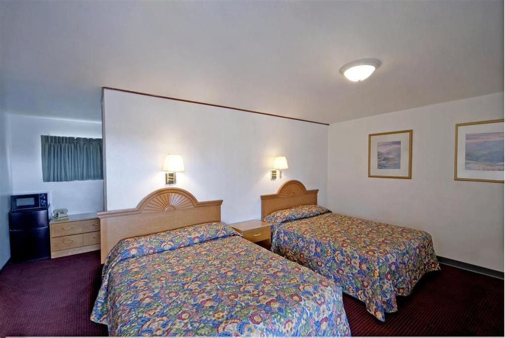 North Coast Inn Crescent City Ruang foto